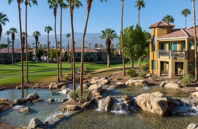 2 Bedroom Villa at Marriott's Desert Springs Villas II
