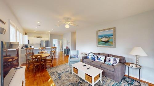 2 Bedroom Villa in Gated Litchfield by the Sea