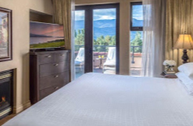 2 Bedroom Waterfront Condo