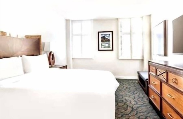 2 HGVC Lagoon Tower Beachfront, Concierge, Fast WIFI