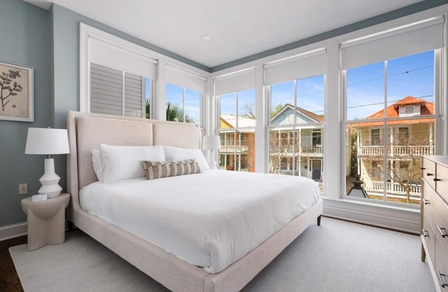 2 Luxury Houses w/Patios | 1 Block from King St