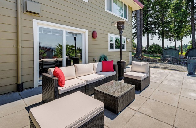 2 Mi to Saltwater State Park: Home in Des Moines