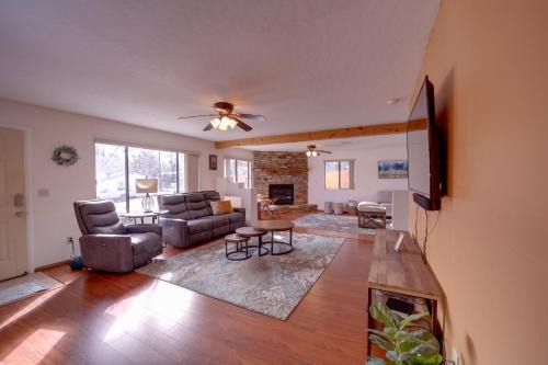 2 Mi to Whiskey Row Tranquil Getaway with Deck!