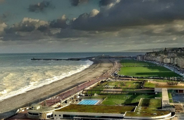 2 nice rooms close to the Port