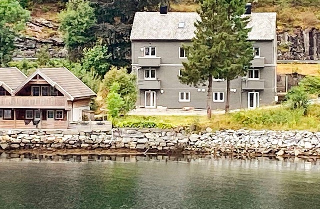 2 person holiday home in Leirvik i Sogn