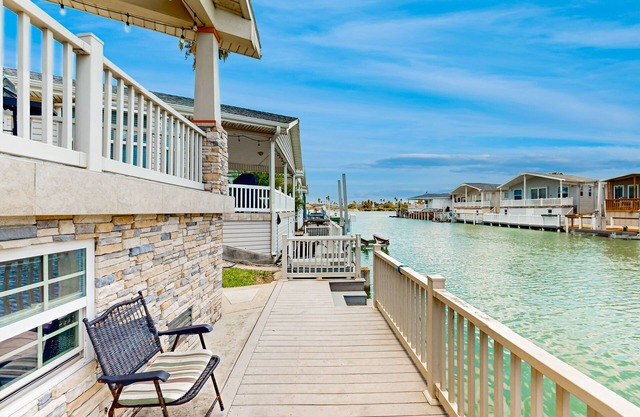 2 Pools, Tennis & Golf | Renovated Canal-Front Retreat | 10 Minutes to Beach