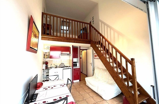 2 room apartment for 4 people - superb sea view 50m from Fort-Bloqué beach