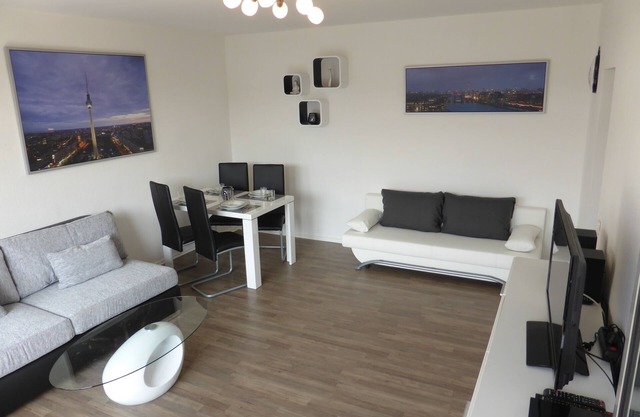 2 rooms, up to 5 persons, luxuriously furnished, tulip "