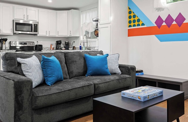 2-Unit Work Friendly Stay | Near Breweries & NuLu!