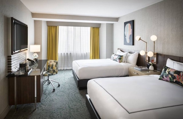 2 Units | Double Queen Stay, The Darcy, Stylish Room, Near Lincoln Memorial