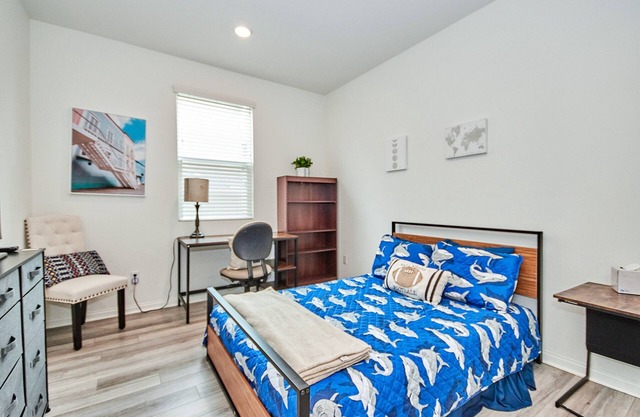 2022 Built~Downstairs Private Suite*Next to Mall*Monthly Rental*HOA Amenities*中文