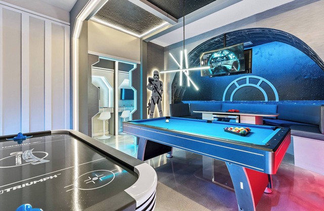 2025 NEW 10BD At Windsor Cay, Pool and Game Room