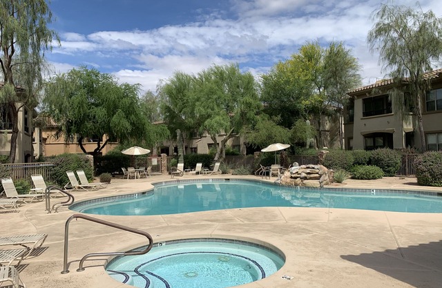 2026 Discount North Scottsdale Updated furniture & paint, 1st floor, Poolside