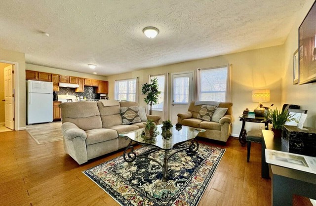 260 Overbrook · Jason's Attached home