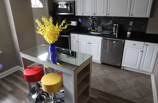 2BR Amenity Haven based in BEAUTIFUL Baltimore!