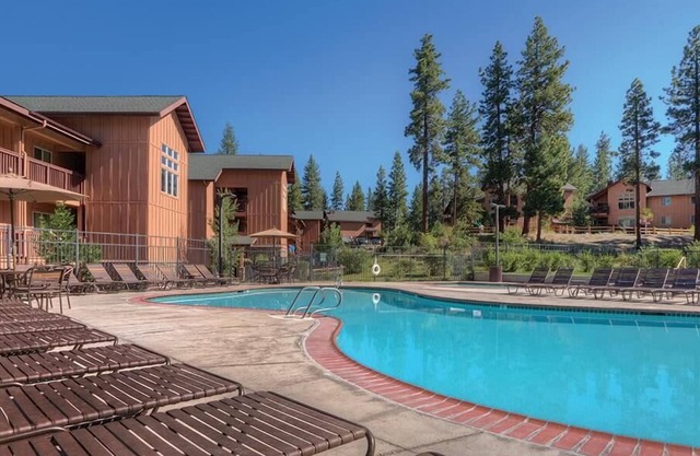 2br Deluxe Condo Skiing, Fishing, Golf, & more!