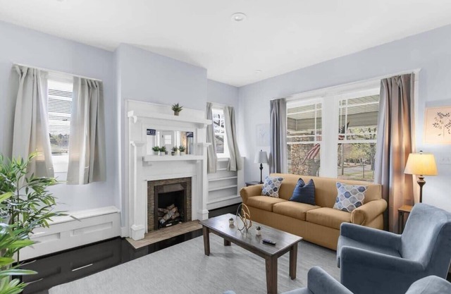 2nd Ave East Lake Craftsman