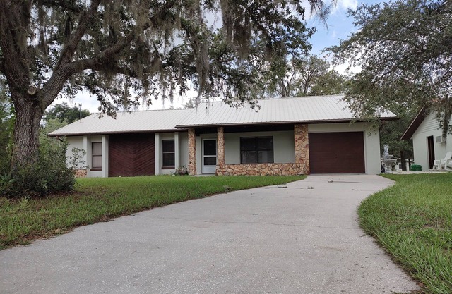 3/2 Perfect for FamiliesnBoat and RV parking