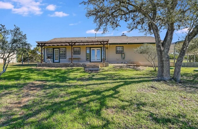 3 Acre Home On Creek W/Pool! Hill Country Viewsnn
