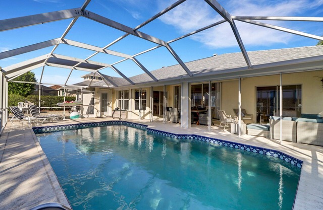 3 BDRM Island Retreat w/Private Pool