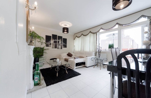 3 Bed 2.5 Bath Apart.30 Mins To City Of London