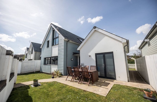 3 Bed beach house in Westward Ho! - Pet friendly