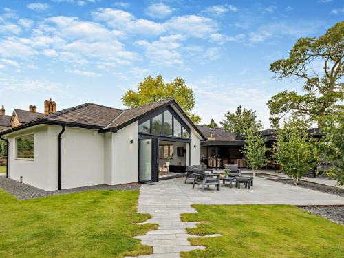 3 Bed in Ruthin 88123