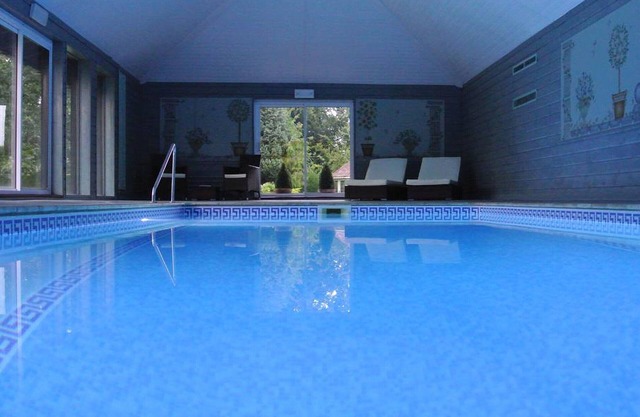 3 bedroom accommodation in Faversham