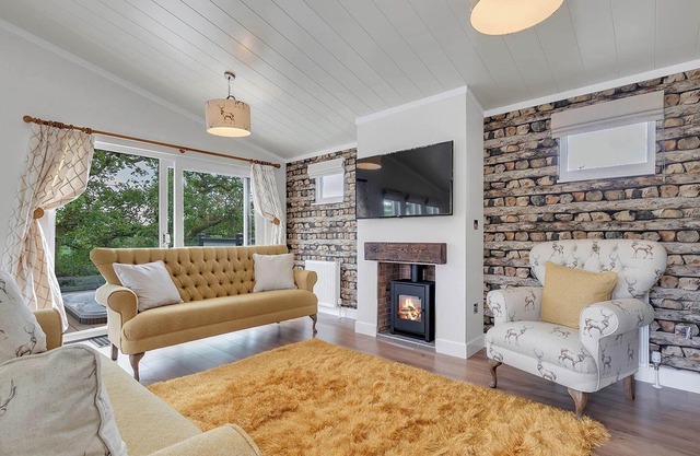 3 bedroom accommodation in Narberth