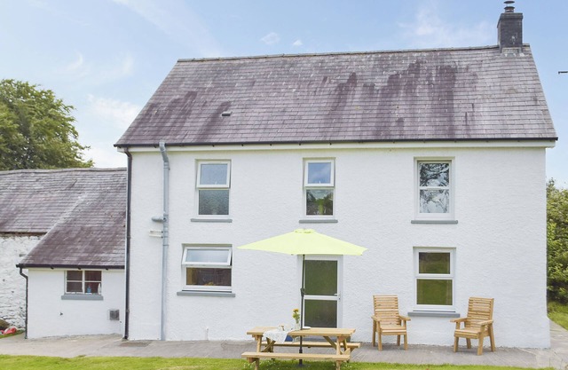 3 bedroom accommodation in Brechfa