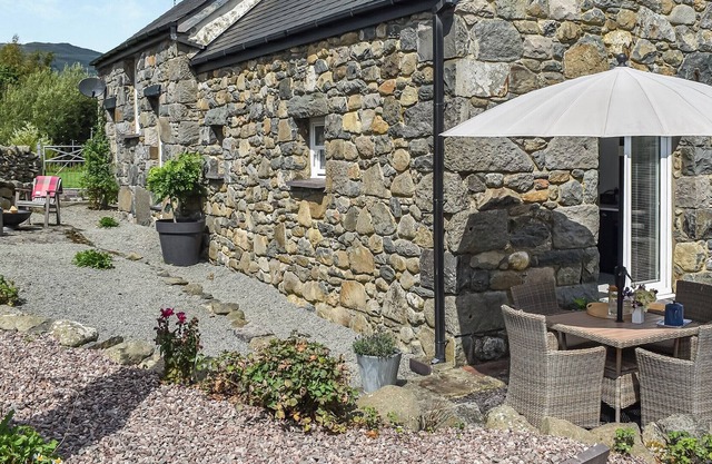 3 bedroom accommodation in Llanbedr-Y-Cennin, near Conwy