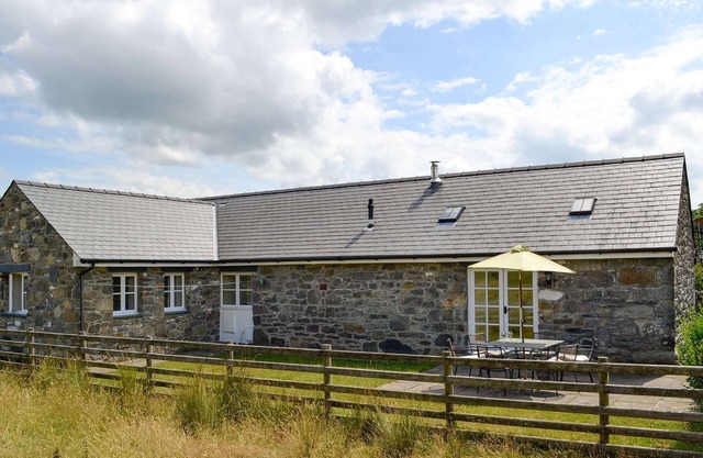 3 bedroom accommodation in Llanrhychwyn, Trefriw