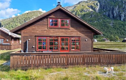 3 Bedroom Amazing Home In Vikeså