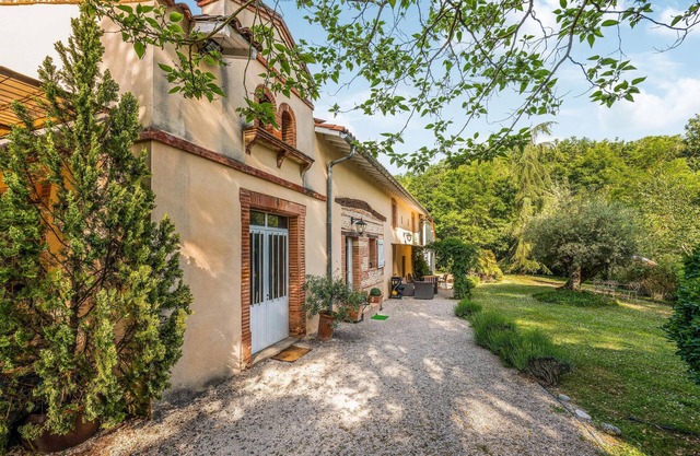 3 bedroom awesome home in Marquefave
