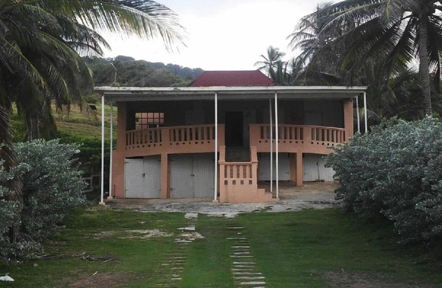 3 Bedroom Beach-side Villa with Scenic Views of the Atlantic Ocean