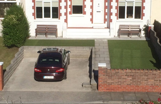 3 Bedroom Bungalow Close to the Beach and All Amenities.