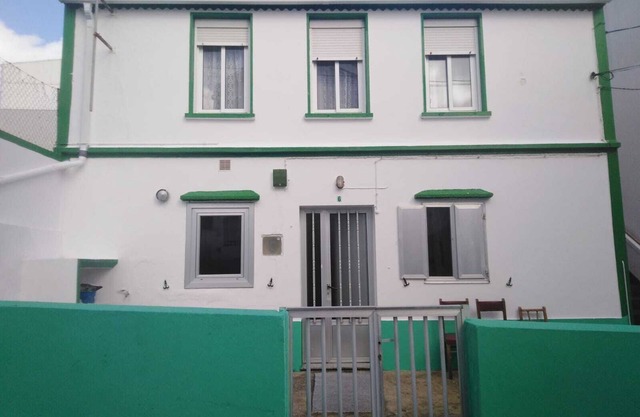 3 bedroom house near beach lighthouse hiking trail