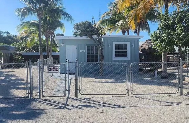 3-bedroom Home in delightful Key Largo with AC