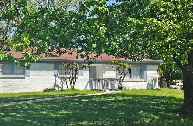 3-bedroom house in beautiful Fort Worth with WiFi, AC