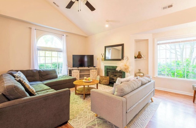 3-bedroom house in welcoming Cary with WiFi, AC. Enjoy your stay