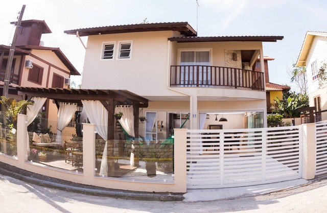 3 bedroom house very comfortable in Guarda do Embaú - 1 suite