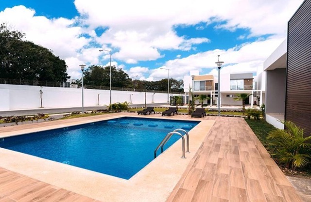 3 Bedroom House with shared pool in downtown Cancun