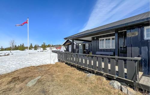 3 Bedroom Lovely Home In Sjusjøen