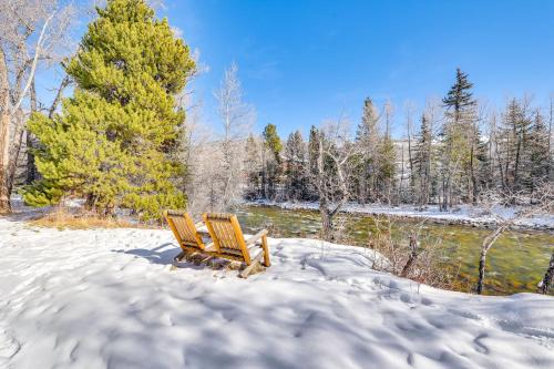 3 Mi to Dillon Reservoir Condo with Hot Tub Access!