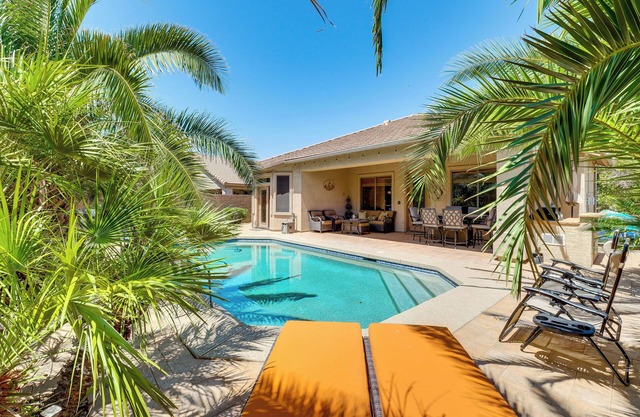 3 Mi to Harrah's Ak-Chin Casino: Oasis w/Hot Tub