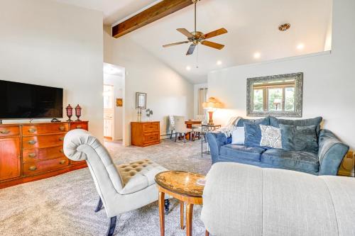 3 Mi to Michigan State Duplex with Patio in Lansing