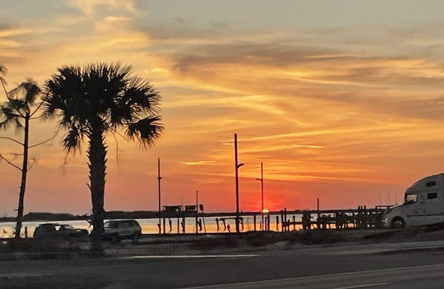 3 Min walk Pensacola Beach - Bubbly on the Beach!
