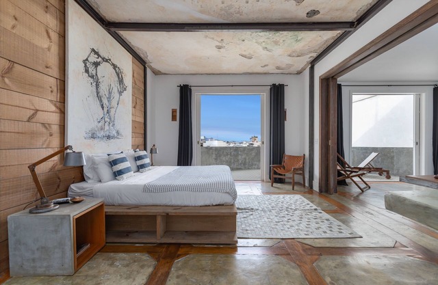 3 Modern private ensuite Lofts in Ipanema Hills