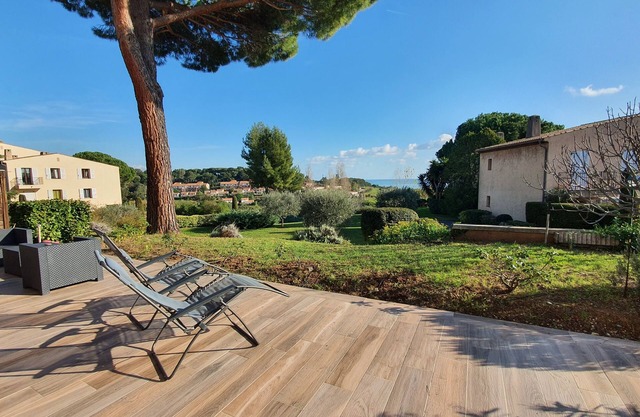 3 rooms sea view on the French Riviera 5 minutes from the sea
