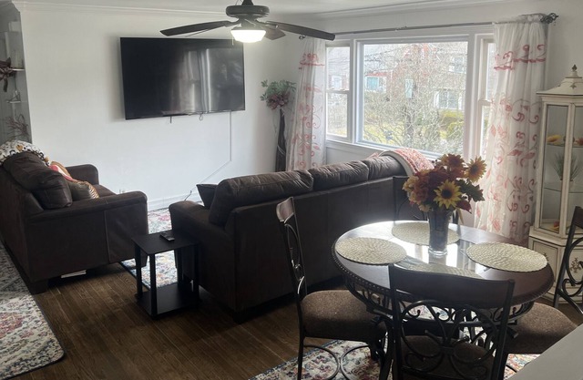 30 mins from NYC, 3 bd come enjoy relaxation and maximum comfort !